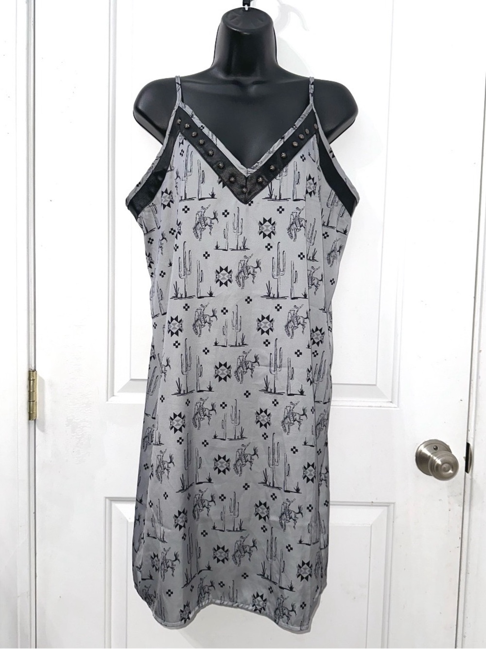 Two 2 Fly Gray & Black western-style silk slip dress size XL